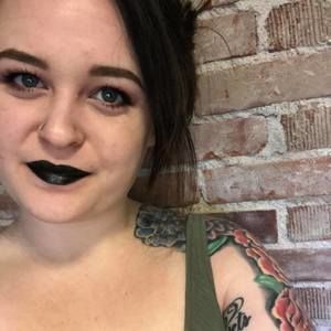 Meet your Posher, Marissa